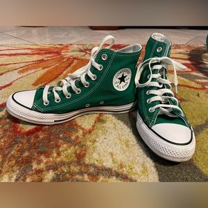 Green Converse Chuck Taylor High Tops 8.5 - Journey’s Amazon Green